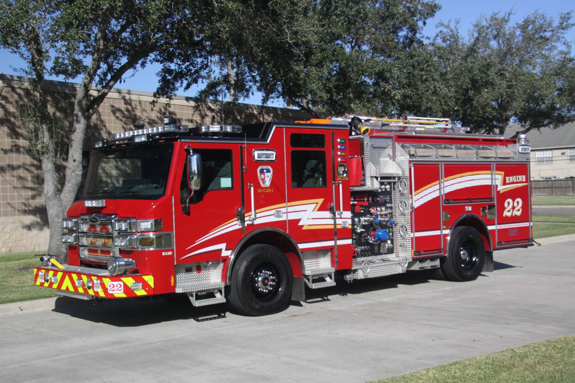 Pierce Fire  Truck  4k Ultra HD  Wallpaper Background Image 