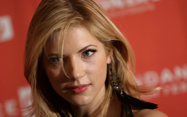 [80+] Katheryn Winnick Wallpapers