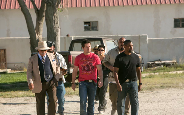 Edward James Olmos Papi Greco Mark Wahlberg Michael 'Stig' Stigman Denzel Washington Robert 'Bobby' Trench movie 2 Guns HD Desktop Wallpaper | Background Image