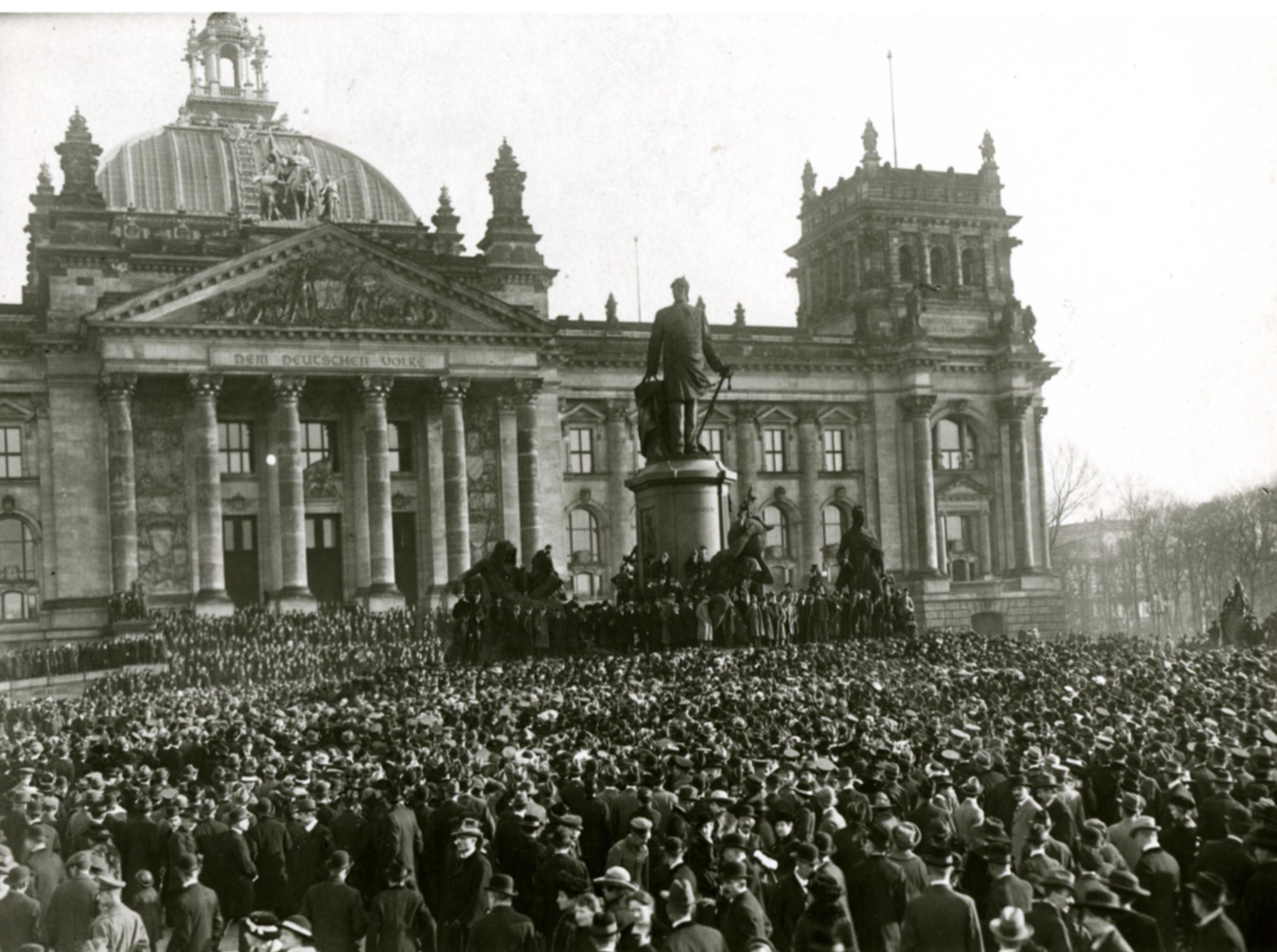 Reichstag Stock Photos and Images - 123RF