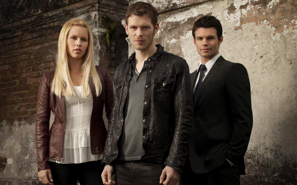 4K Ultra HD PC desktop wallpaper featuring main characters from the TV show The Originals standing against a weathered brick wall.