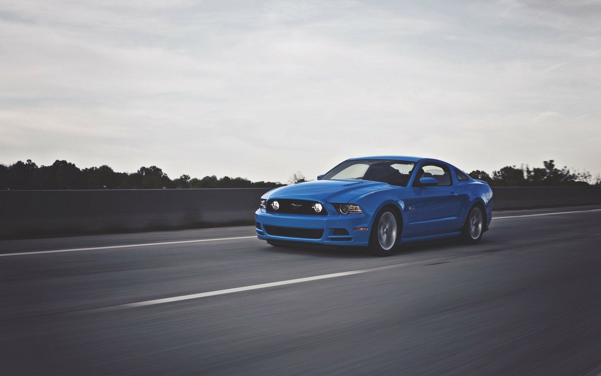 Download Vehicle Ford Mustang GT HD Wallpaper