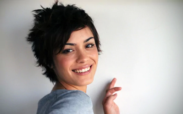 Celebrity Shannyn Sossamon HD Desktop Wallpaper | Background Image