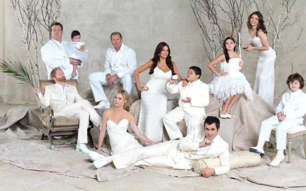 TV Show Modern Family HD Desktop Wallpaper | Background Image
