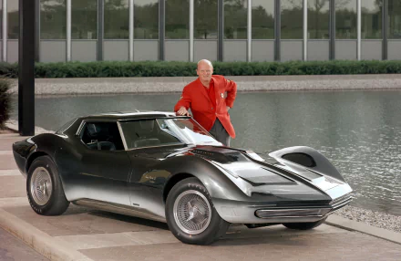  Chevrolet Corvette Mako Shark II