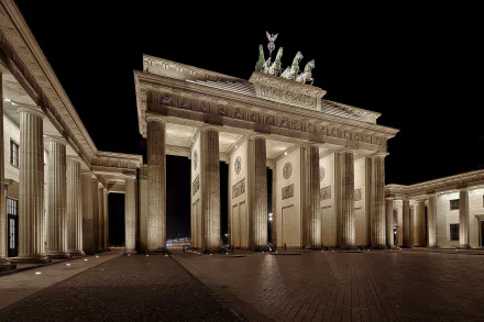 Berlin night monument Germany man made Brandenburg Gate HD Desktop Wallpaper | Background Image