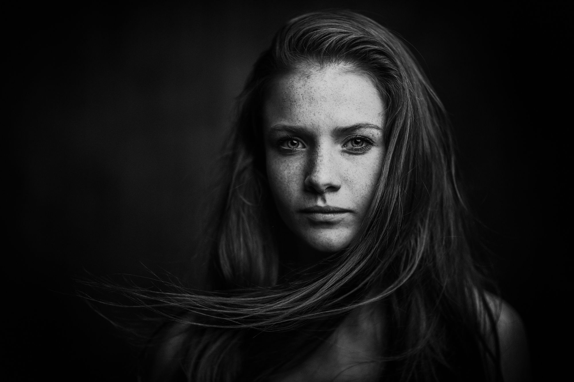 Download Black & White Face Freckles Hair Woman Model HD Wallpaper by ...