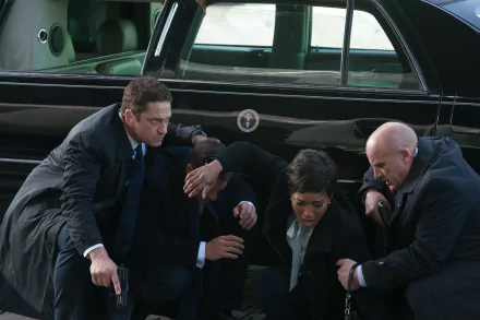 Lynne Jacobs Angela Bassett Aaron Eckhart Benjamin Asher Gerard Butler Mike Banning movie London Has Fallen HD Desktop Wallpaper | Background Image