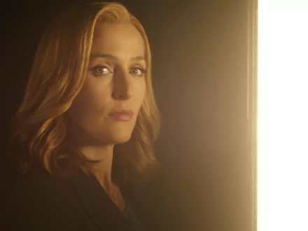 Gillian Anderson Dana Scully TV Show The X-Files HD Desktop Wallpaper | Background Image