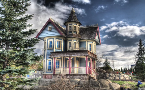  Victorian House