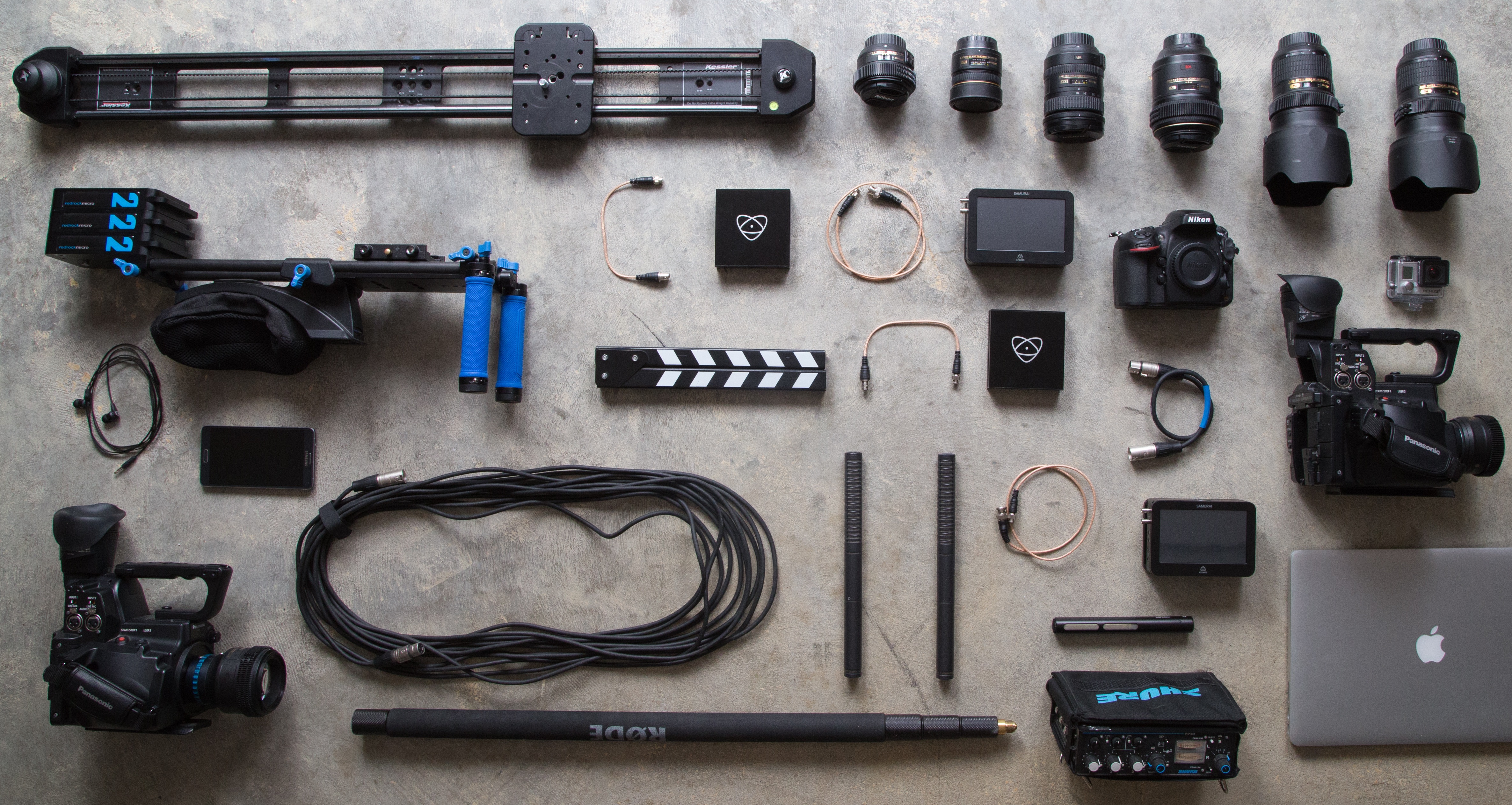 Camera equipment, all you need for the job by Unsplash