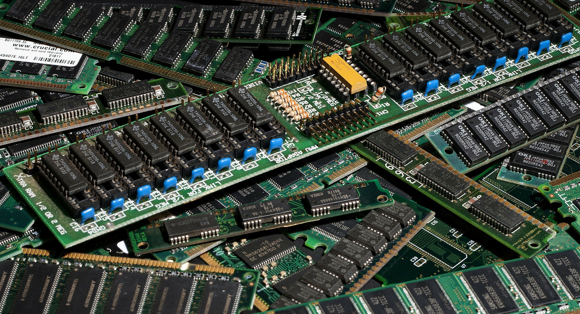 Download Technology Circuit HD Wallpaper