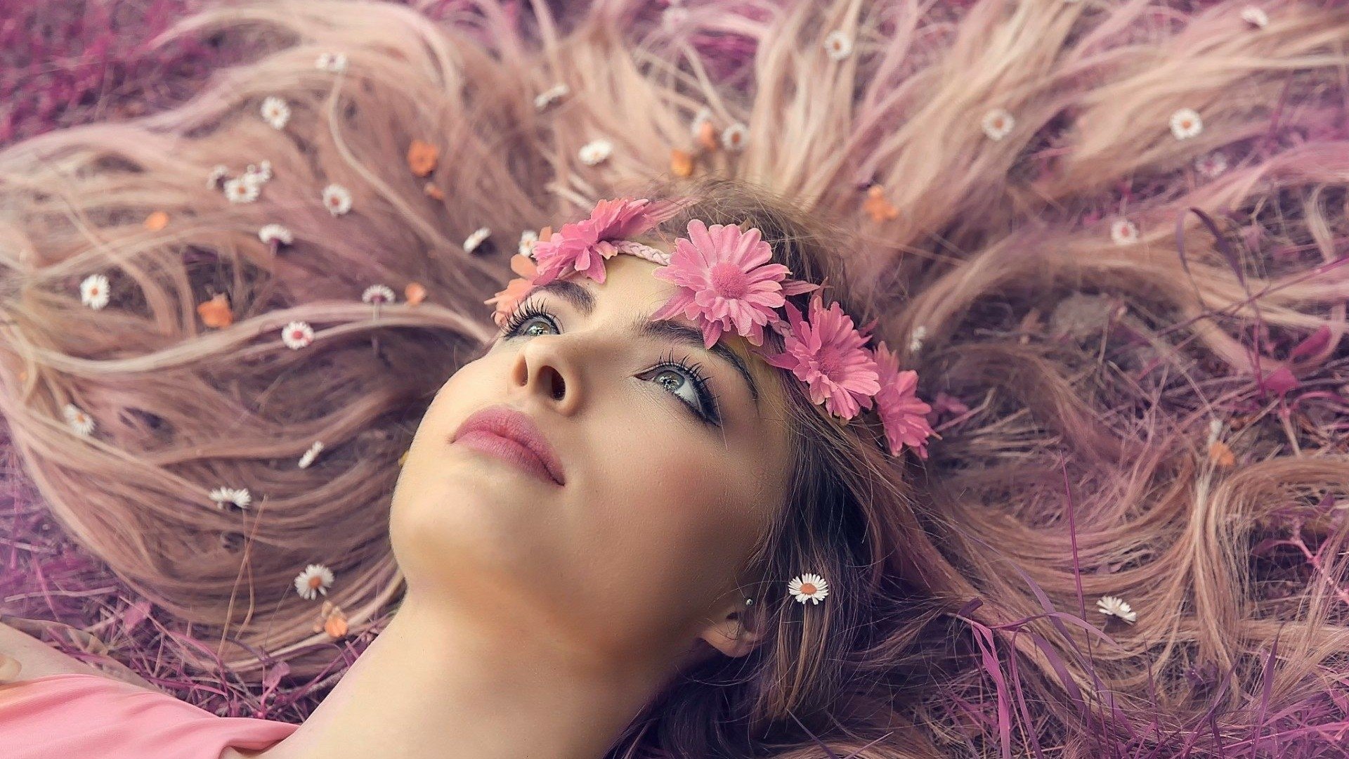 Mara Cammarota by Alessandro Di Cicco