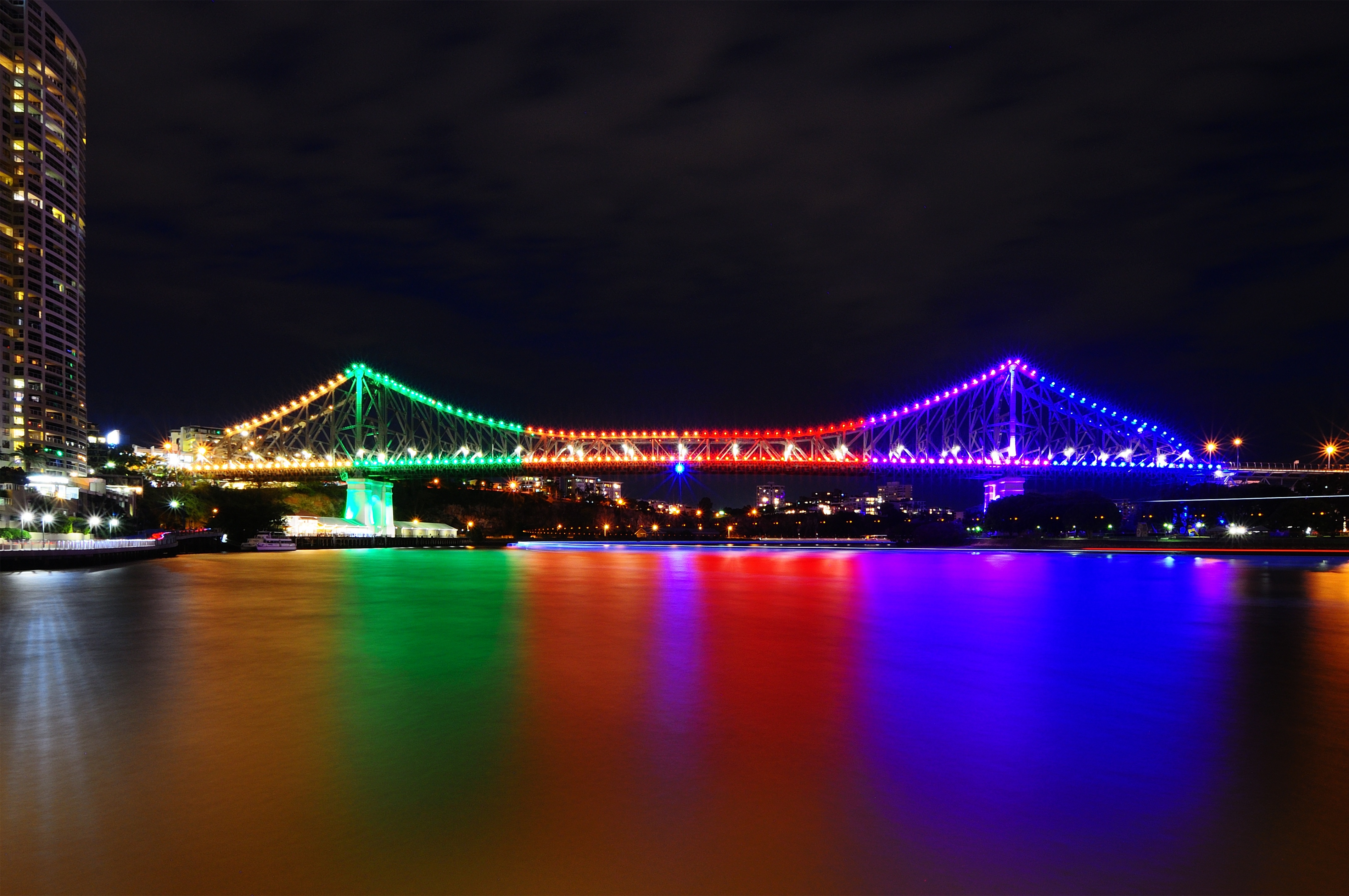 story-bridge-brisbane-australia-in-rainbow-colors-by-coorparoomassage