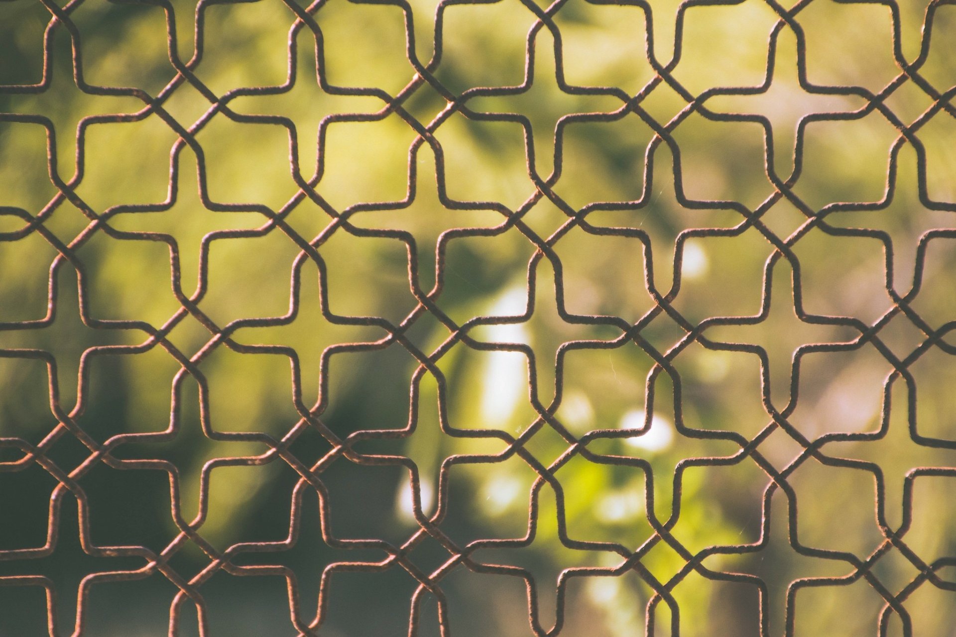 Download Bokeh Man Made Fence HD Wallpaper | 2048x1365 | Wallpaper Abyss