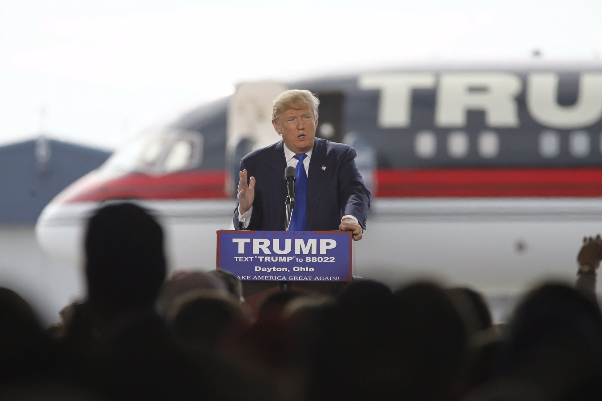 Donald Trump HD Wallpaper