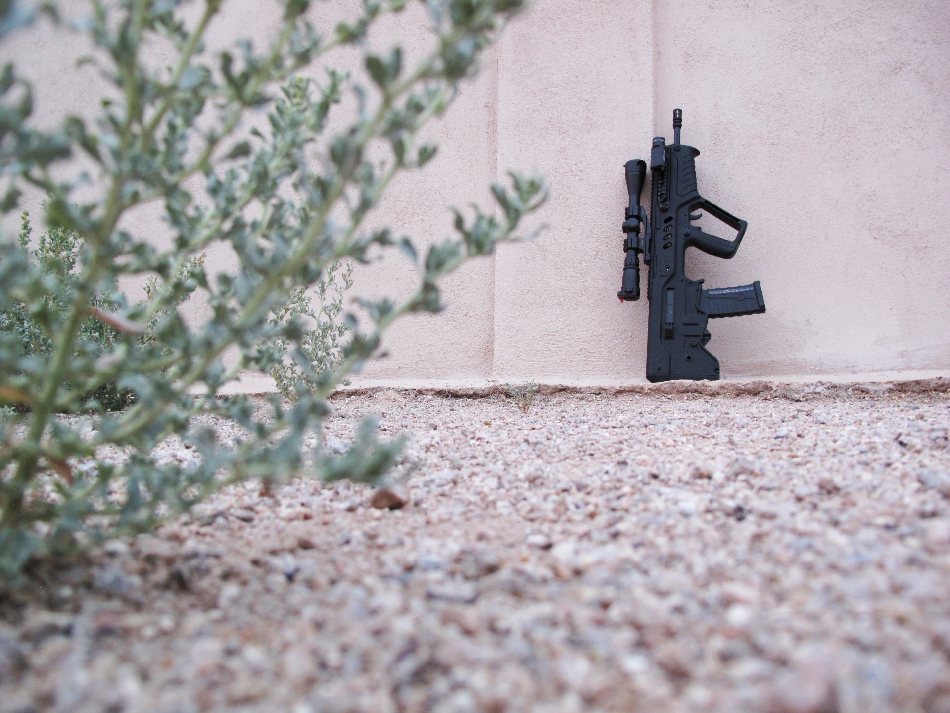 IWI Tavor Black - against a wall by t4vor