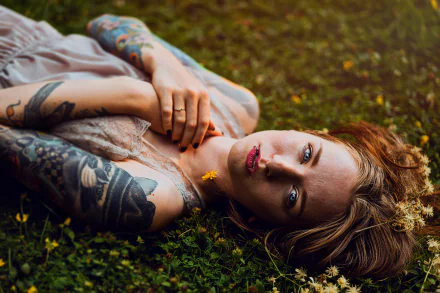 blue eyes lipstick redhead lying down model woman tattoo HD Desktop Wallpaper | Background Image