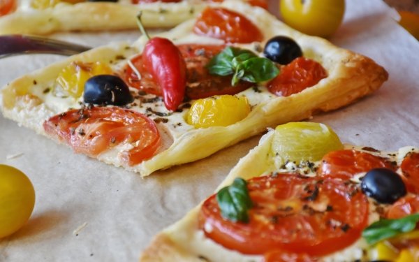 Food Pizza Vegetable Olive Pepper Tomato HD Wallpaper | Background Image