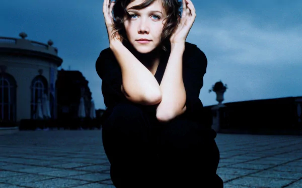 Celebrity Maggie Gyllenhaal HD Desktop Wallpaper | Background Image