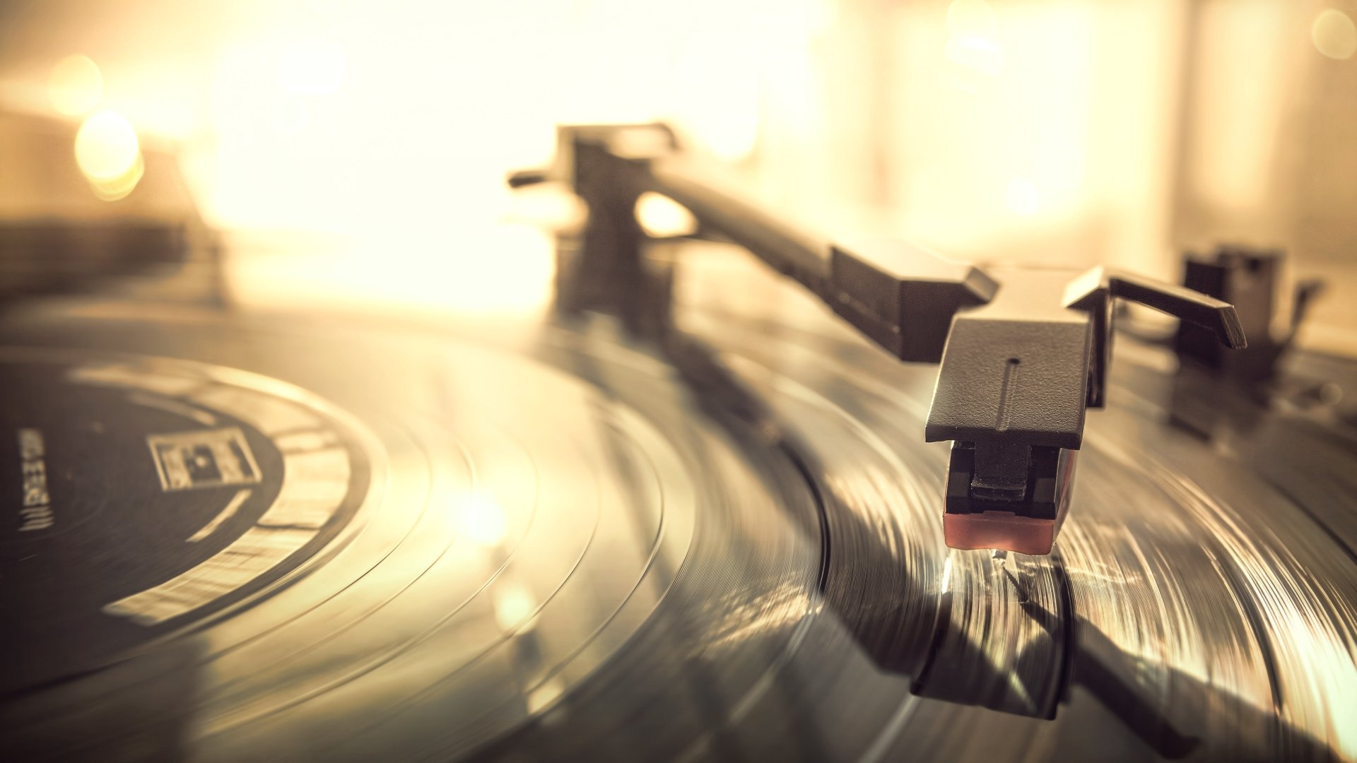 Download Closeup Music Record 4k Ultra HD Wallpaper