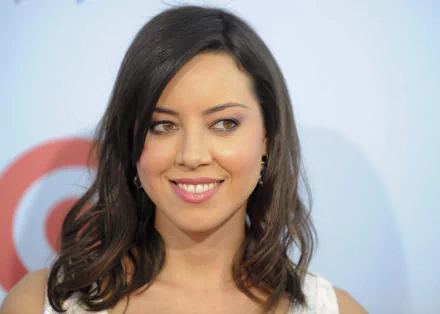 smile brown eyes brunette American actress Celebrity Aubrey Plaza HD Desktop Wallpaper | Background Image