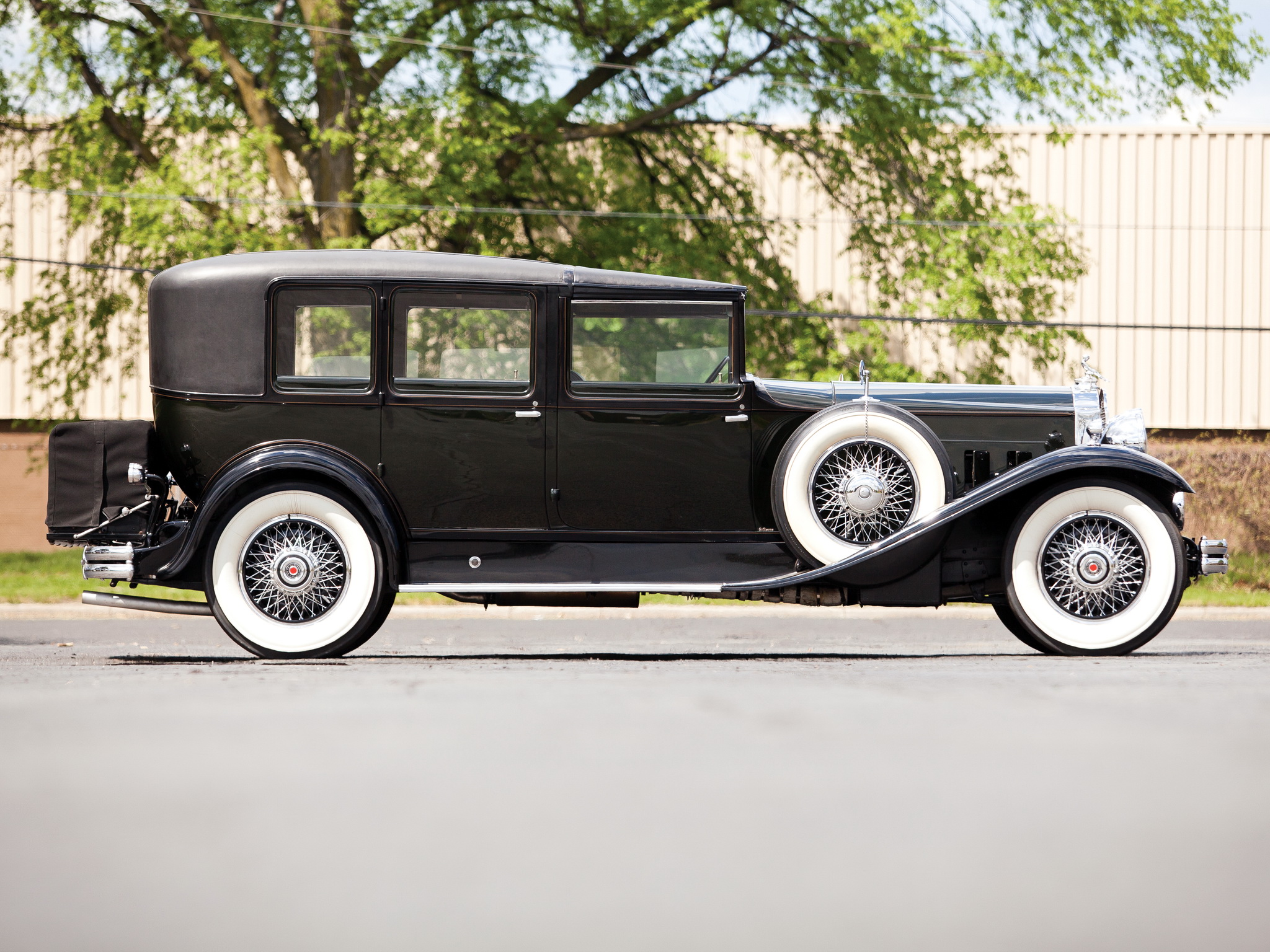 1930 Packard Deluxe Eight All-Weather Town Car