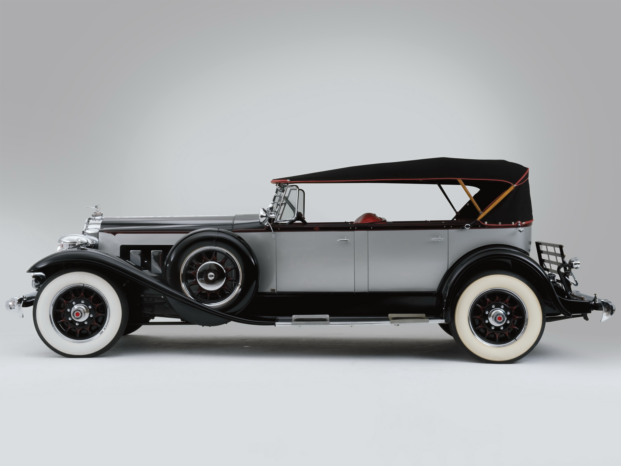 1930 Packard Deluxe Eight Phaeton