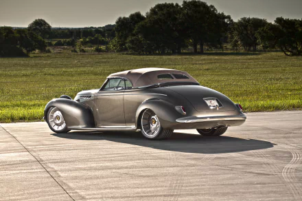  1939 Oldsmobile