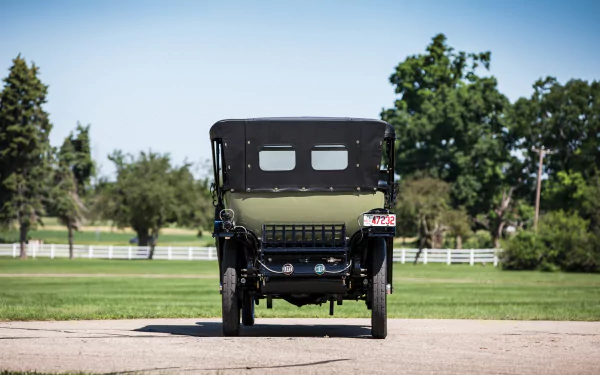  1914 Packard Six 5-passenger Touring