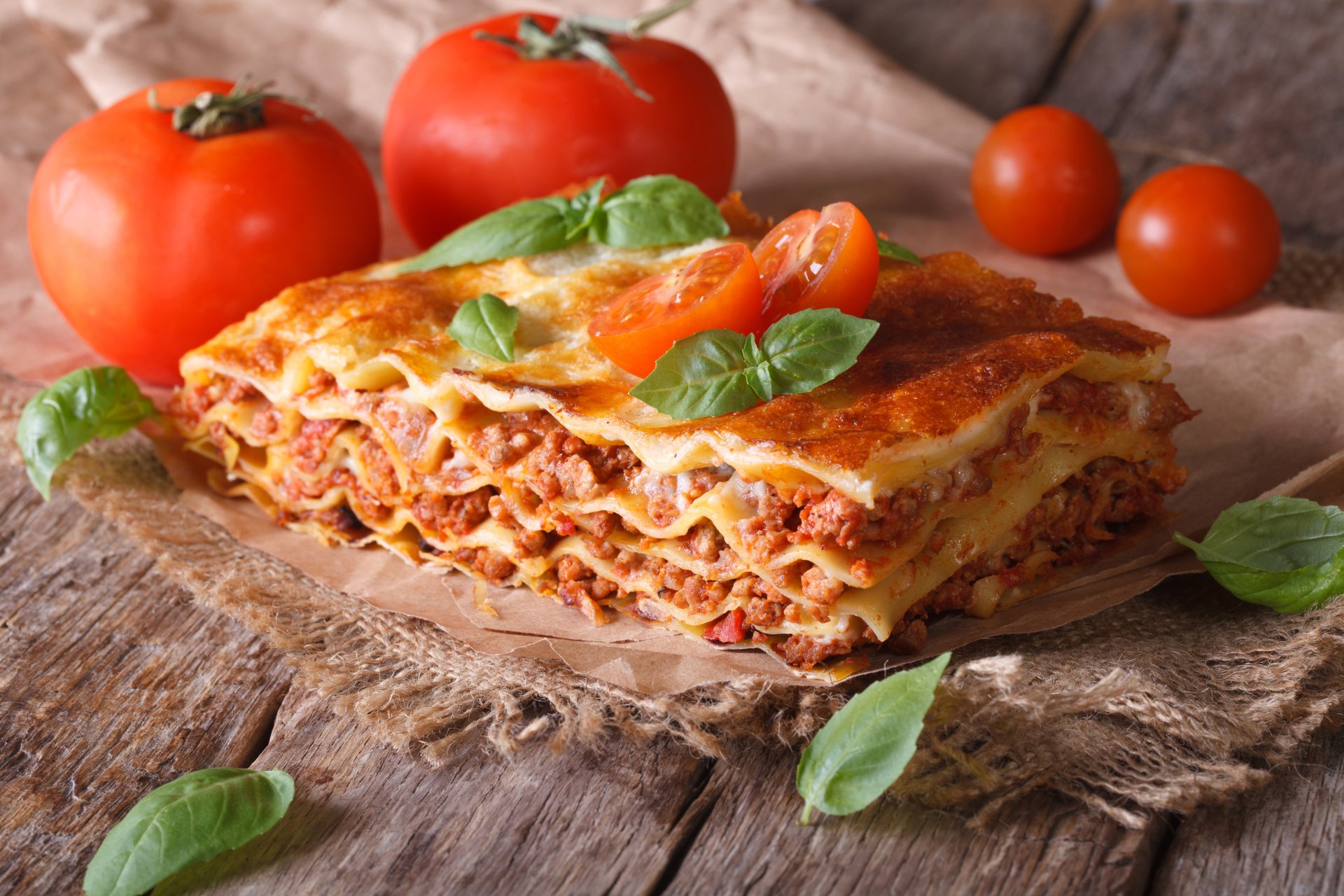 Download Meal Tomato Pasta Food Lasagna 4k Ultra HD Wallpaper