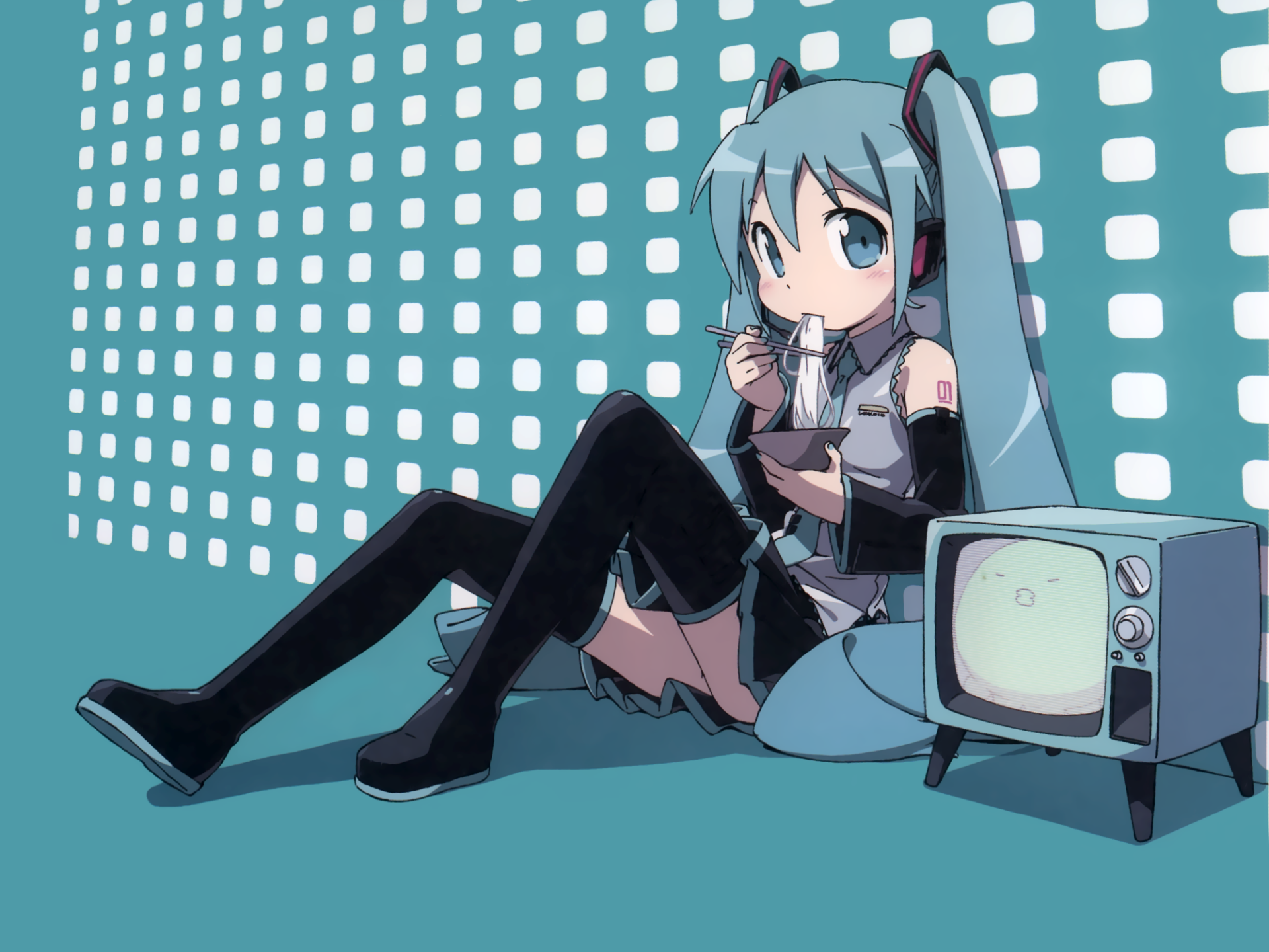 Hatsune Miku from Vocaloid anime sits against a blue patterned background, enjoying a meal beside a vintage TV in this HD PC desktop wallpaper.