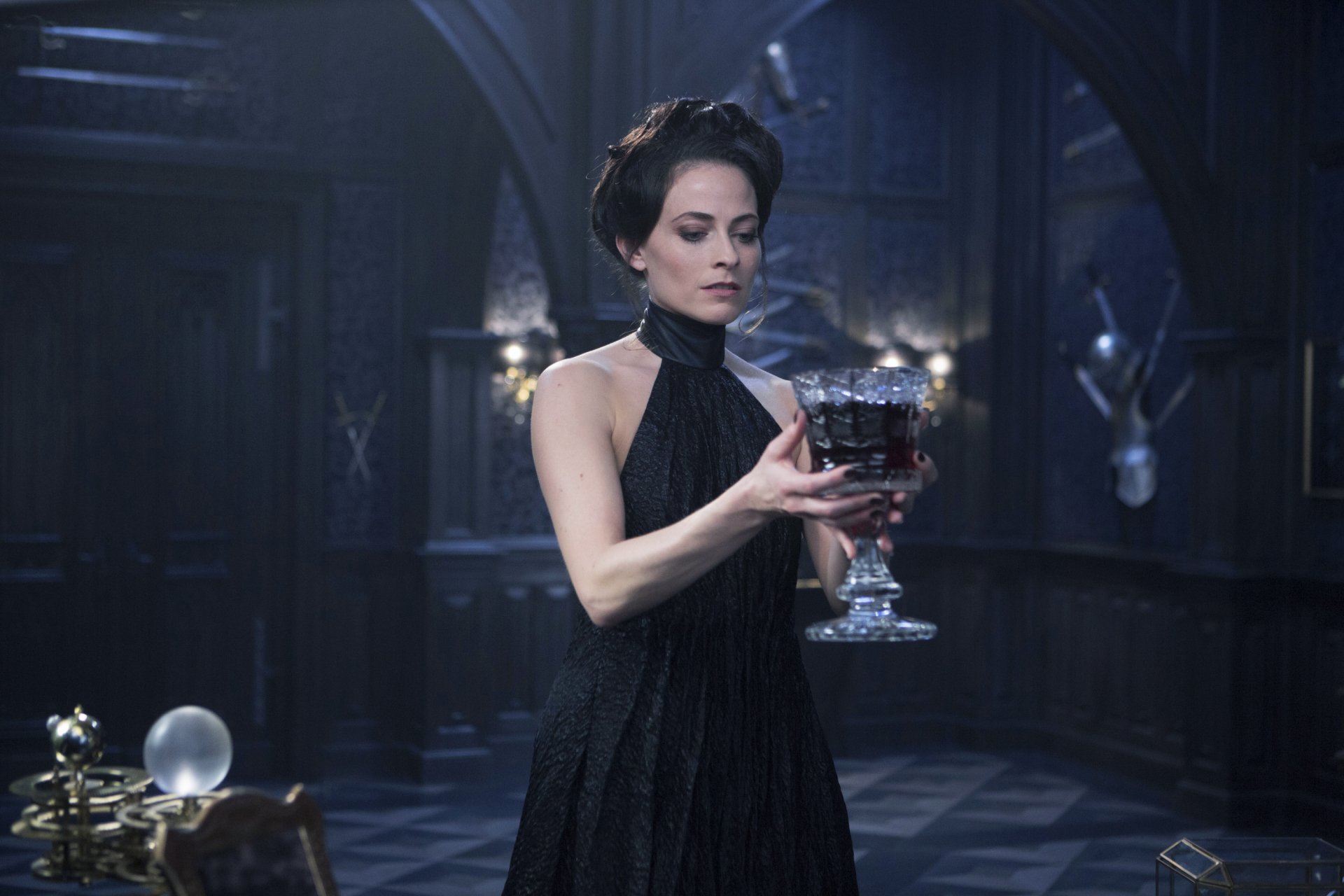 Download Lara Pulver Movie Underworld: Blood Wars HD Wallpaper
