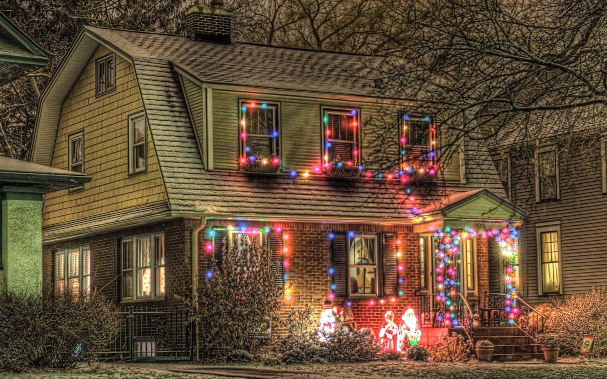 House with Christmas Lights HD Wallpaper Background