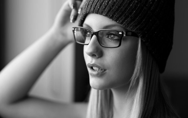 Women Face Model Glasses Hat Black & White HD Wallpaper | Background Image