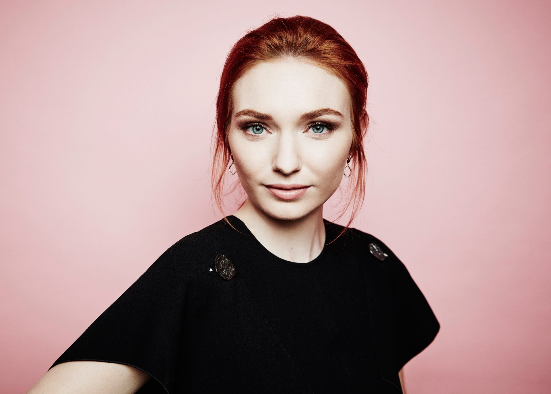 Download Blue Eyes Redhead Actress English Celebrity Eleanor Tomlinson 4k  Ultra HD Wallpaper