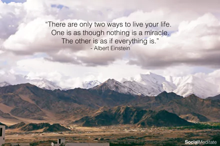 4K Ultra HD desktop wallpaper featuring an inspirational quote by Albert Einstein against a scenic mountain landscape under a cloudy sky.