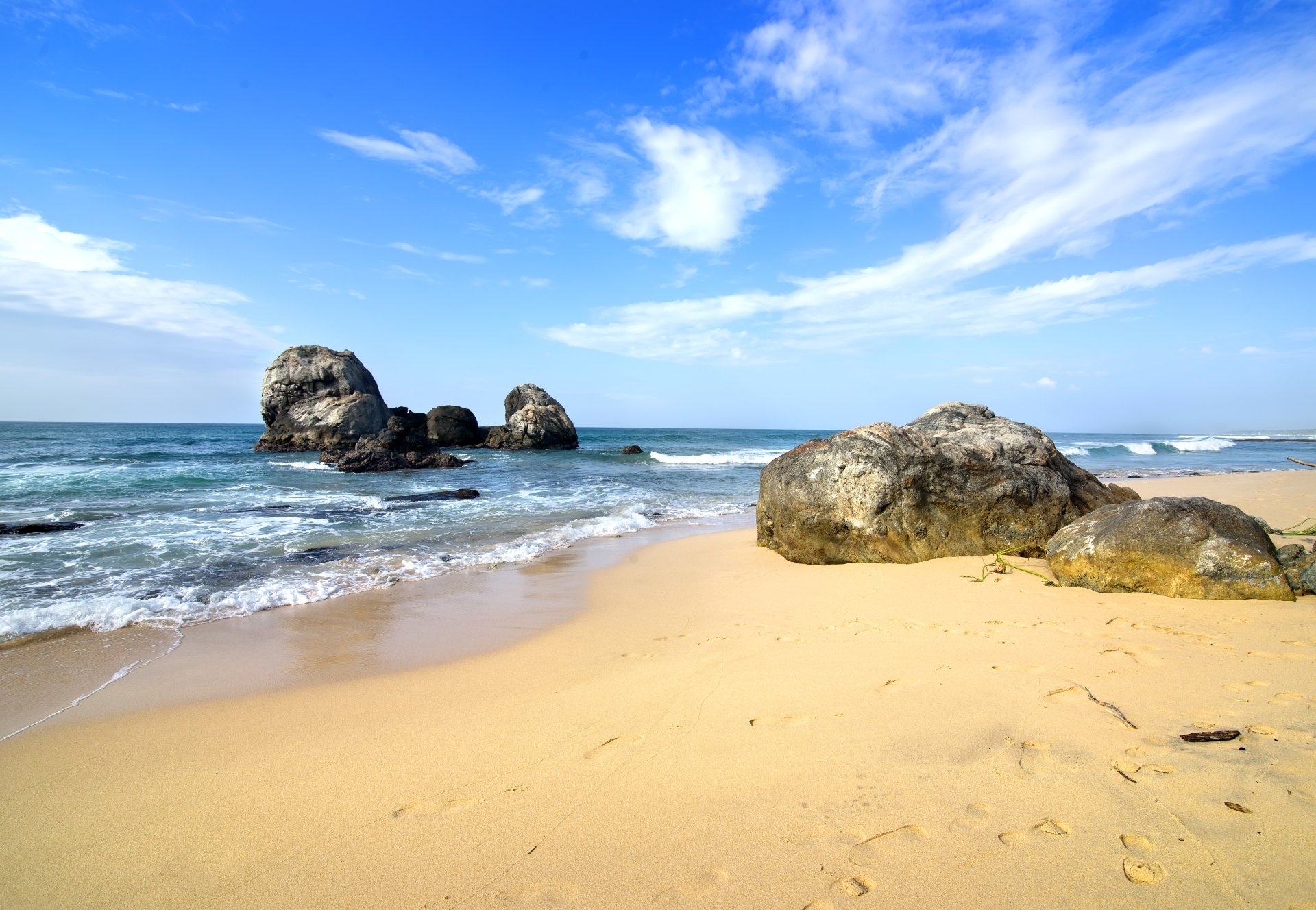 Download Sky Beach Sand Horizon Nature Ocean 4k Ultra HD Wallpaper