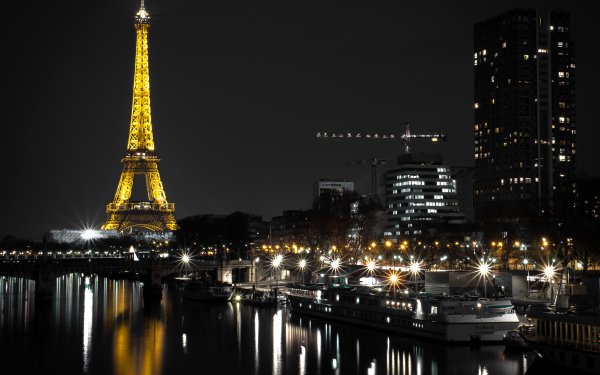 Hecho por el hombre Torre Eiffel Monumentos París Francia Noche Luz Rio Reflejo Monumento Barco Fondo de pantalla HD | Fondo de Escritorio