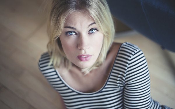 Women Model Blue Eyes Blonde Short Hair Face HD Wallpaper | Background Image