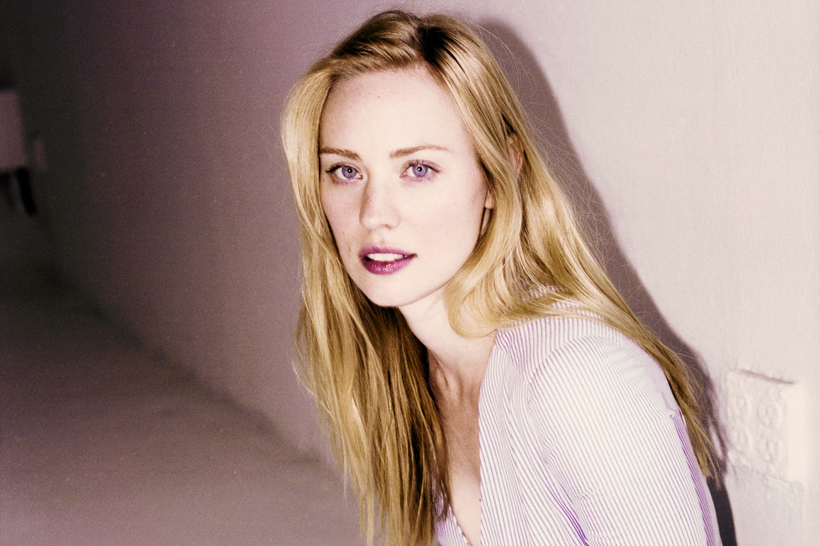 Deborah Ann Woll HD Celebrity Portrait Wallpaper