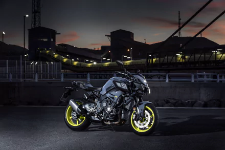 Yamaha MT-10 motorcycle parked at night along an industrial waterfront, neon-yellow wheel rims and dramatic lighting — 4K Ultra HD PC desktop wallpaper background.