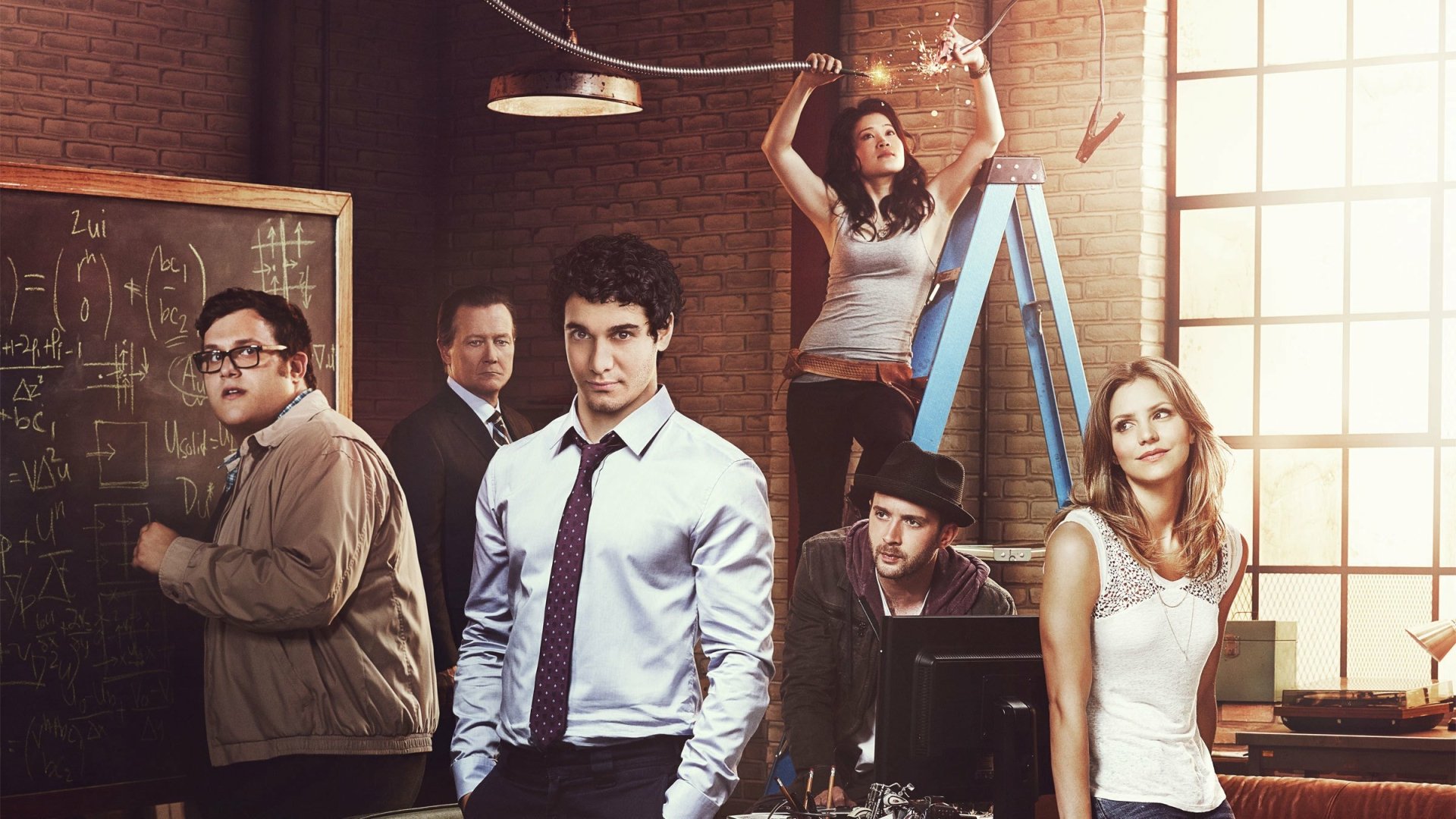 Download Robert Patrick Cabe Gallo Jadyn Wong Happy Quinn Ari Stidham Sylvester Dodd Eddie Kaye Thomas Toby Curtis Katharine Mcphee Paige Dineen Walter O'Brien Elyes Gabel TV Show HD Wallpaper