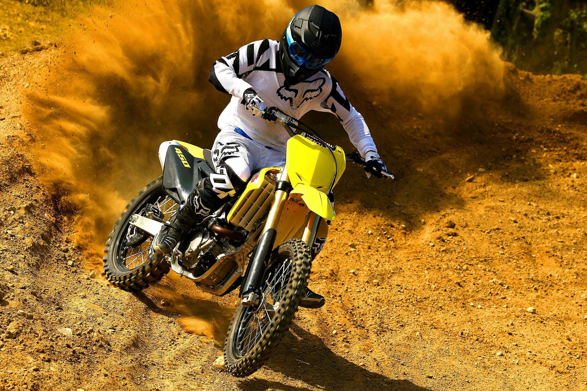 Download Vehicle Suzuki RM-Z450 HD Wallpaper
