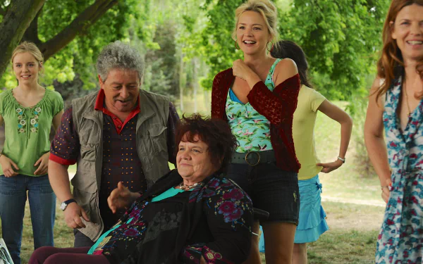 Virginie Efira movie Une famille à louer HD Desktop Wallpaper | Background Image