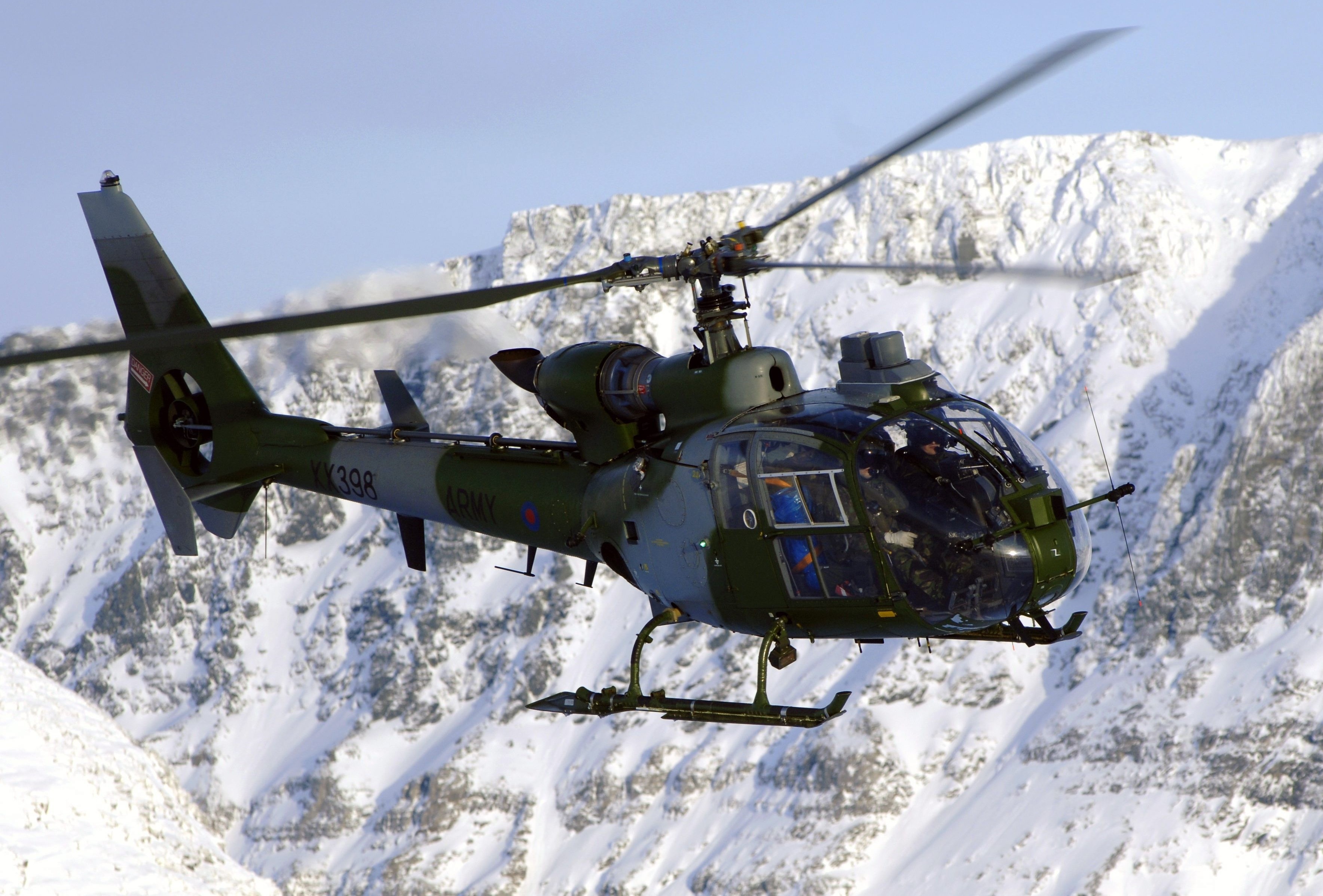 Military Aérospatiale Gazelle HD Wallpaper | Background Image