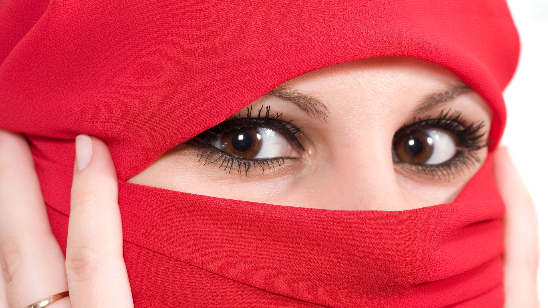 Niqab girl hi-res stock photography and images - Page 3 - Alamy