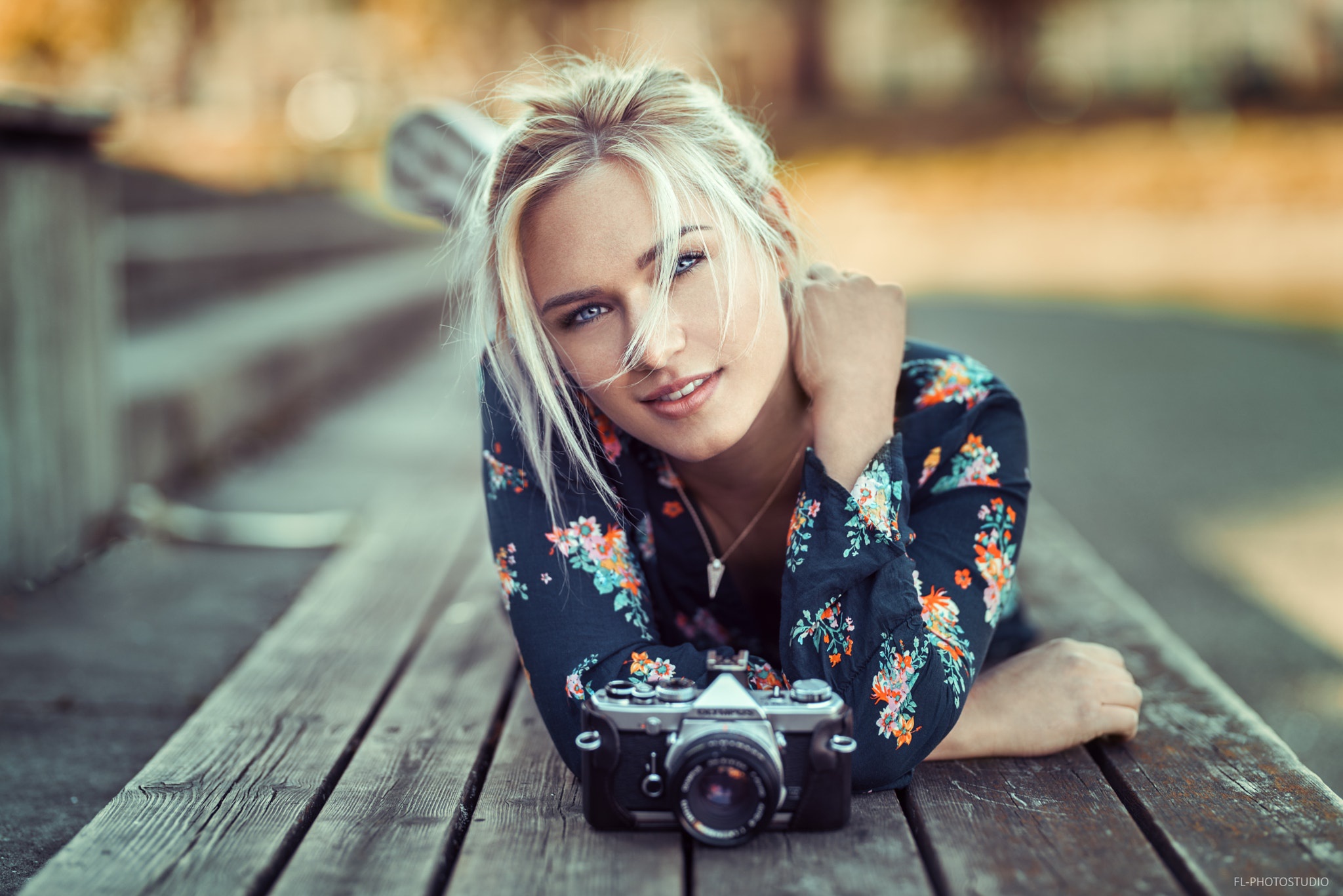 Download Lying Down Depth Of Field Camera Blue Eyes Blonde Woman Model Hd Wallpaper By Lods Franck