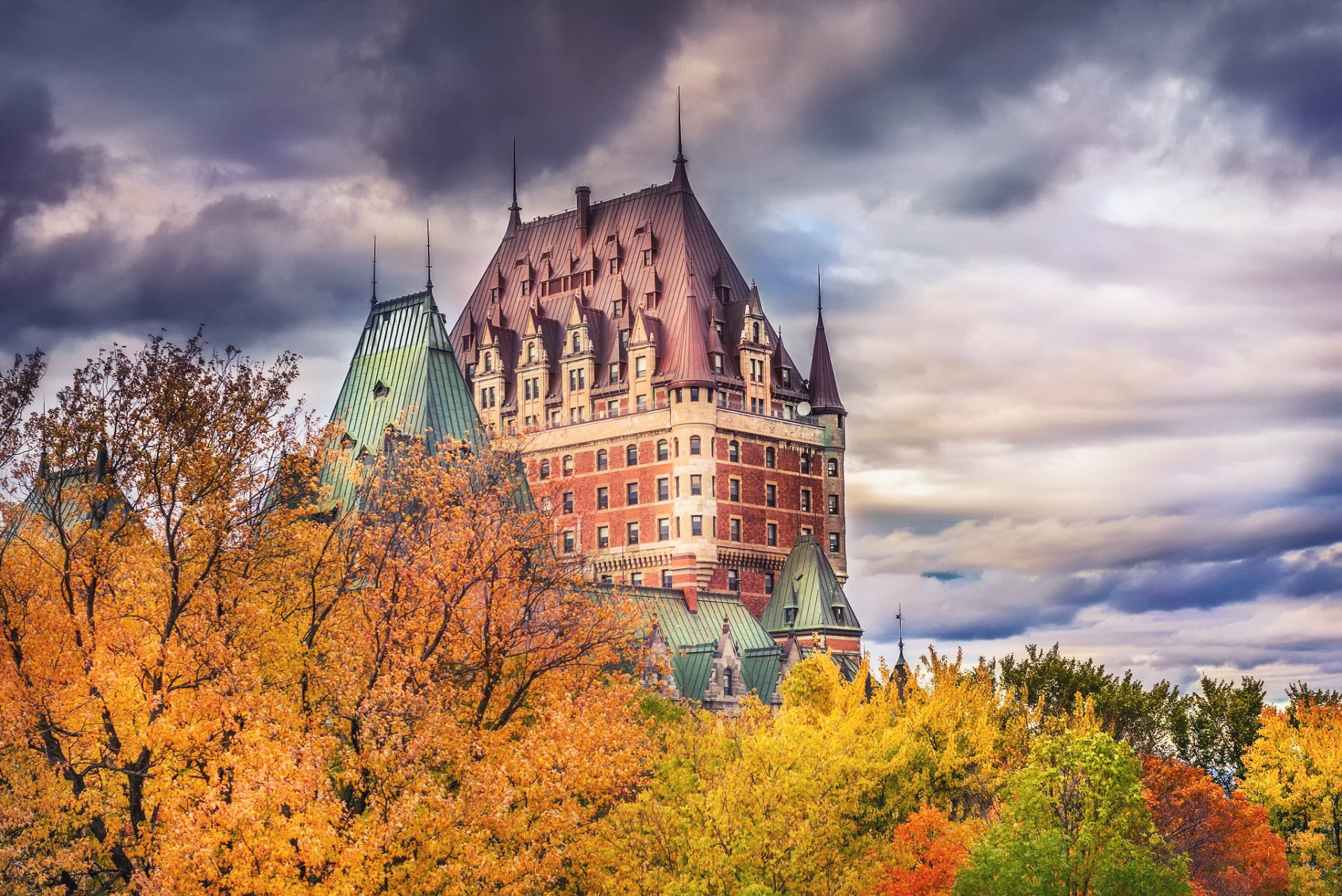 best chateau frontenac forge of empires