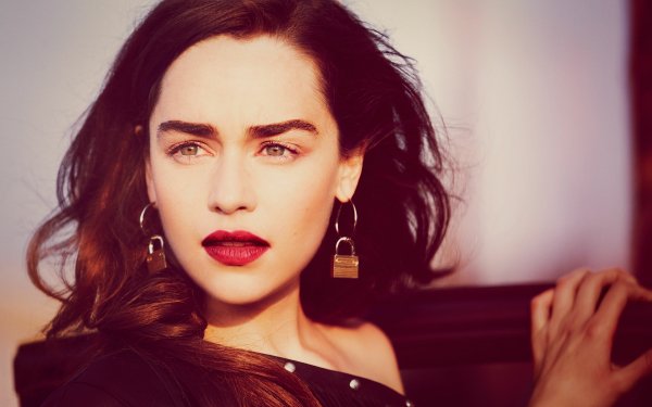 Celebrity Emilia Clarke English British Lipstick Brunette Actress Face Blue Eyes HD Wallpaper | Background Image